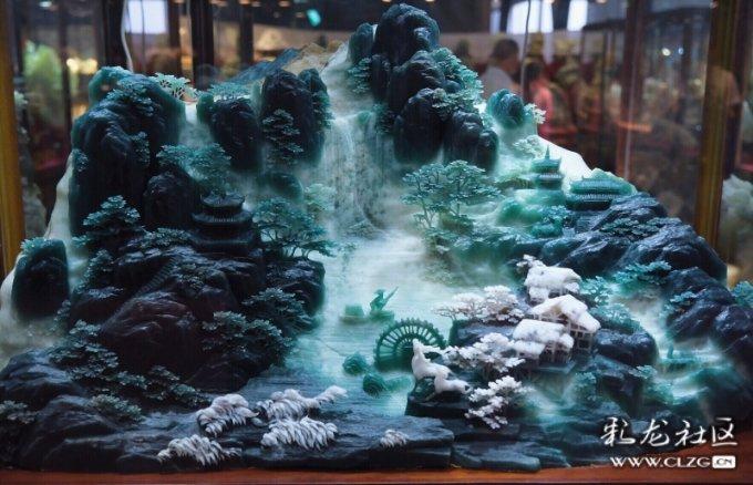 重庆武隆：网络平台现雪中嬉戏危险视频，涉及人员被处罚