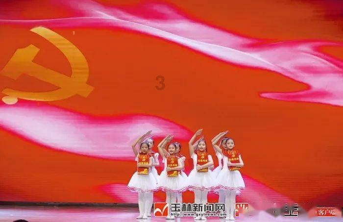 全新华硕无畏pro152024开箱图赏,颜值妥妥的上乘水平
